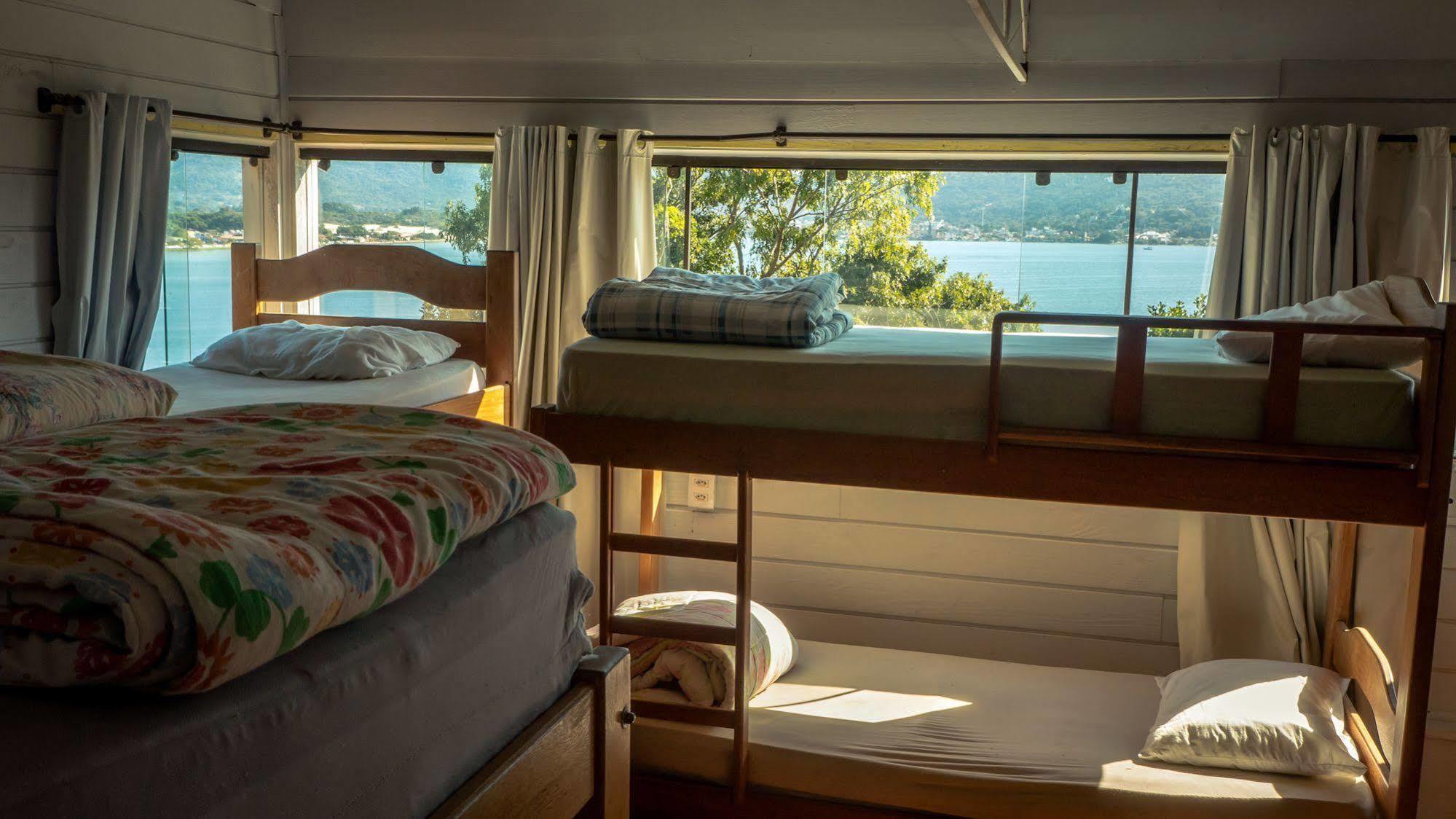 Sunset Backpackers Pansiyon Florianópolis Dış mekan fotoğraf